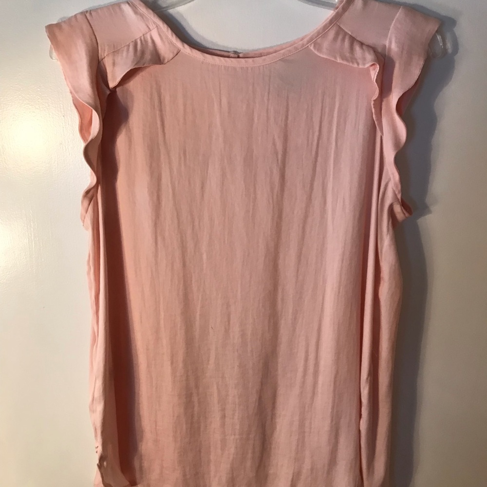 Loft flutter sleeve blouse
